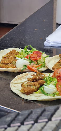 فلافل بيت الحلبي العزيزية - المدينة المنورة