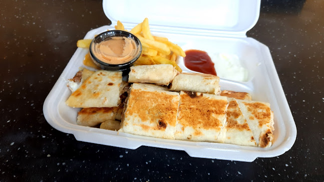 Comentarii opinii despre عالم العصائر والكنافه الباحه