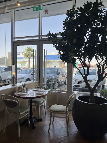 طريق الملك عبدالعزيز، الياسمين، الرياض 13326