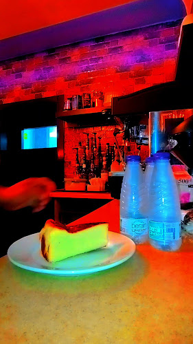 Opinii despre طاولة كافيه în جدة - الضيافة