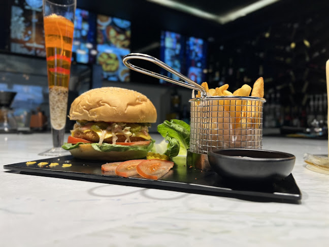 كانديليا لاونج