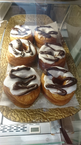 الكيك الذهبي - الضيافة