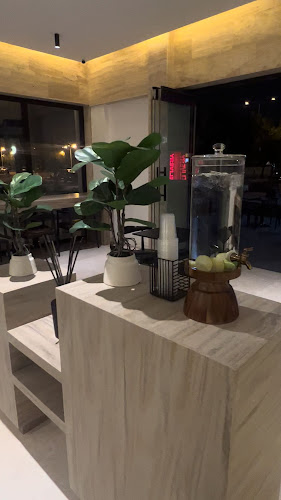 Comentarii opinii despre By The Way (BTW)