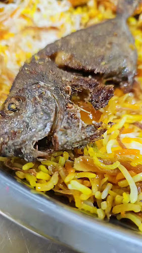 Opinii despre مطعم زاد النواخذة للمأكولات البحرية în الدمام - الضيافة