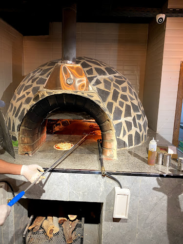 بيتزا انتيكا - الخرج