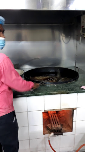 Opinii despre مطعم العوائل المينا للأسماك للمأكولات البحرية ينبع Mina Seafood Restaurent în ينبع - الضيافة