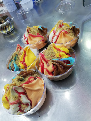 ايس كريم وعصيرات السندباد