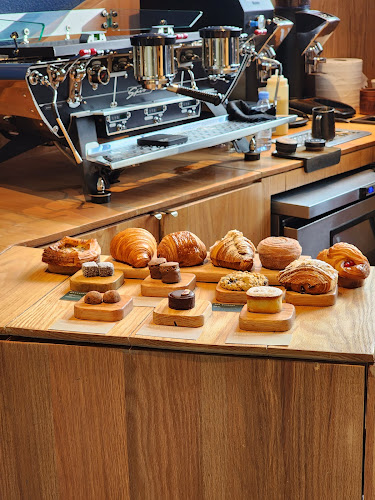 PEAKS DC - الضيافة