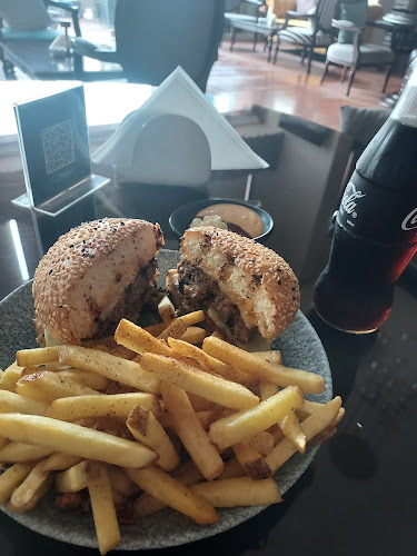 لاونج البيت الابيض - الرياض