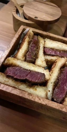 Opinii despre مطعم بورتر هاوس în الرياض - الضيافة