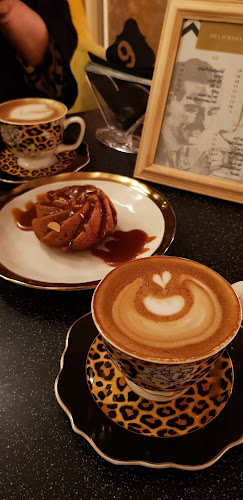 ديلاسيوس كافيه - مكة