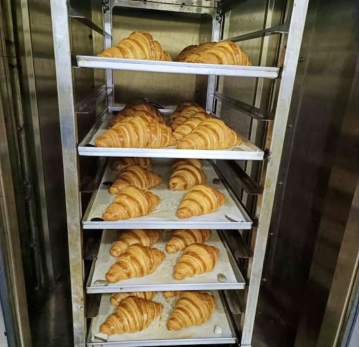 Opinii despre مخبز قبله عايض المعاوي للخبز المصري în الهفوف‎ - الضيافة