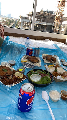 مطعم سمكنا - الضيافة