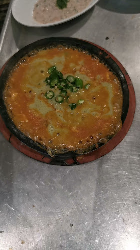 مشويات وشاورما ع الماشي