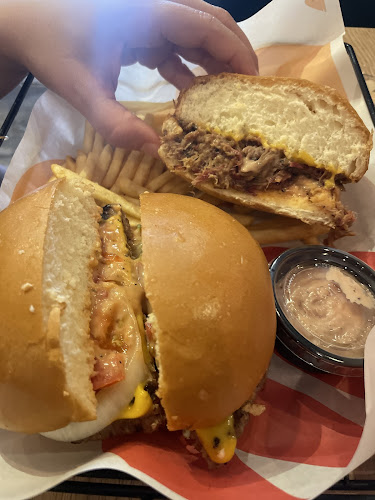 يور برجر - المدينة المنورة