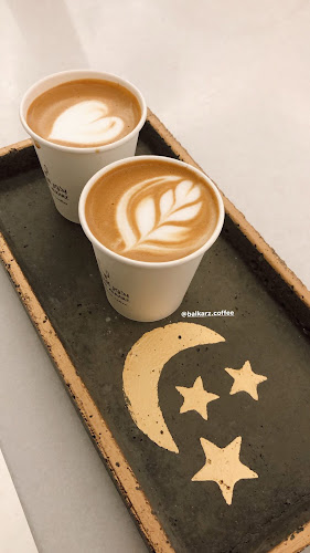 مقهى بذور الكرز - الضيافة