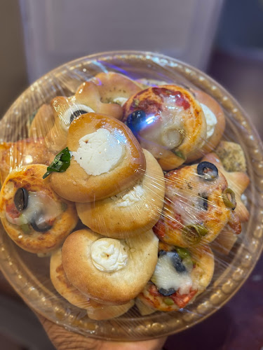 مخابز وحلويات الرهيف - الليث