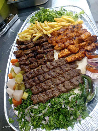 مطعم مصنوع اللحم