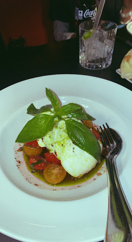 طريق الأمير محمد بن عبدالعزيز، السليمانية، الرياض 12243