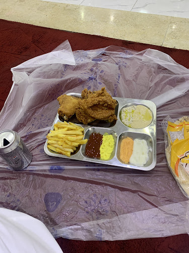 Opinii despre مطعم شموس în حفر الباطن - الضيافة