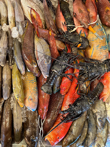 مطعم بحري للأسماك