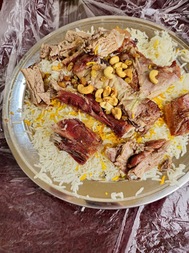 مطعم حنيذ علي رمزي