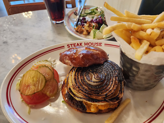 مركز القثمي، 7639 طريق الامير سلطان، المحمدية، جدة 23621