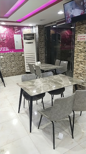 بيتزا الماس - الضيافة