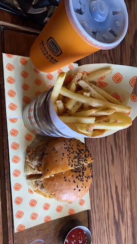 Opinii despre مولتن تشيز | Molten Cheese în المدينة المنورة - الضيافة