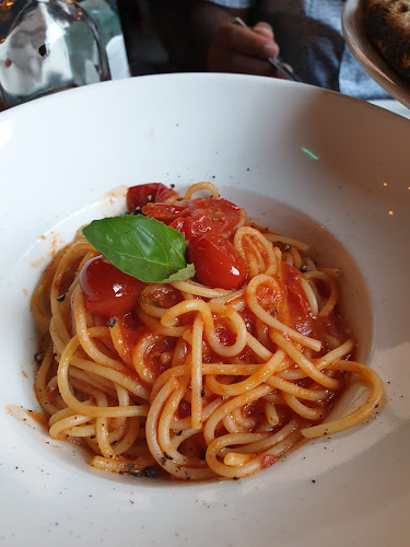 شارع وادي الارطاوي، العليا، الرياض 12212