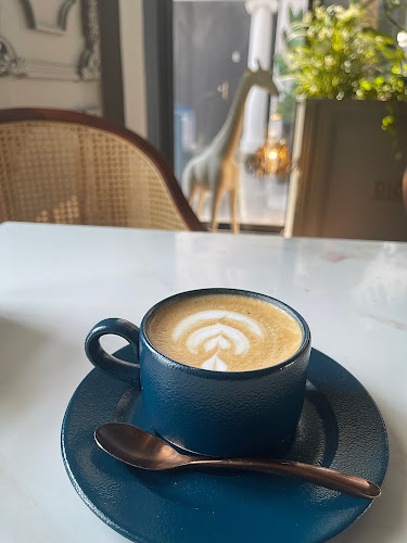 Opinii despre مطعم ديورا în جدة - الضيافة