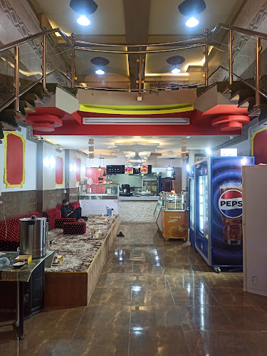 مطعم الجناحي البخاري - الدمام