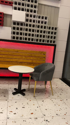 Inch - الضيافة