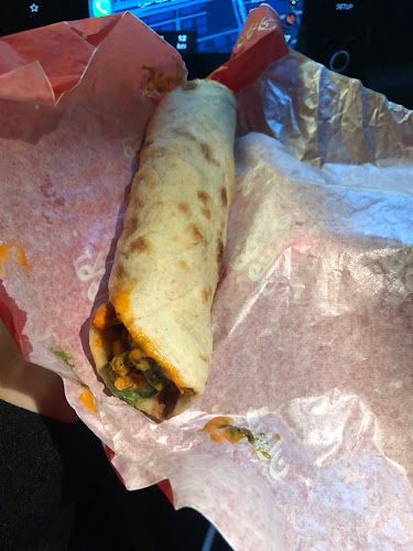 تكا خان - الضيافة