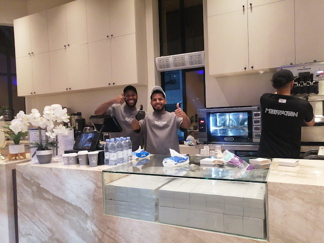 وايت هارت كافية