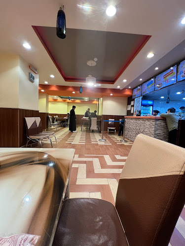 بروست ديلوكس تشكن - أبها