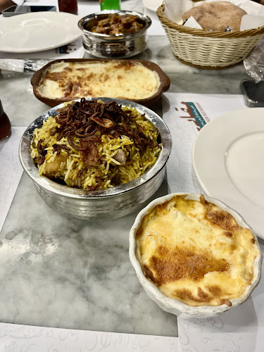 حي النسيم ، شارع الملك عبدالله ، مجمع السليم بلازا،، جدة 23233