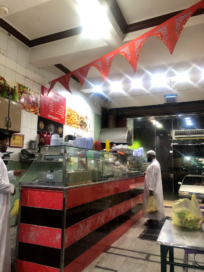 فول وطعمية العمدة