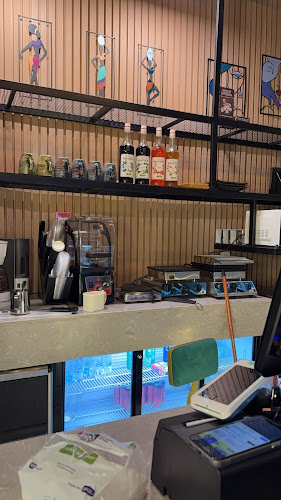 مقهى صاحبة السعادة - الضيافة