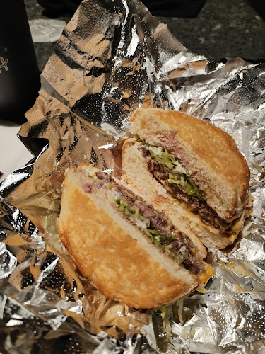 Opinii despre آرميما în الرس - الضيافة