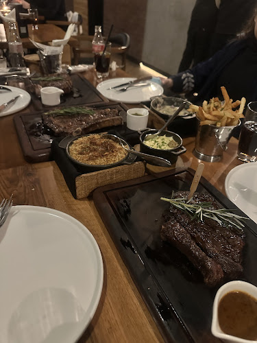 Opinii despre مطعم بورتر هاوس în الرياض - الضيافة