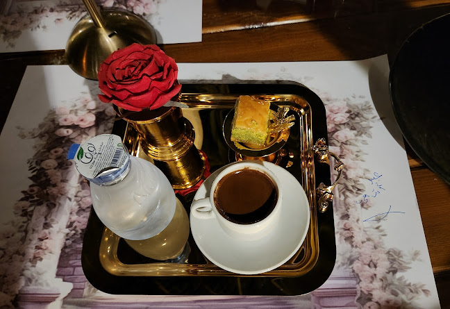 مطعم سرايا ورد