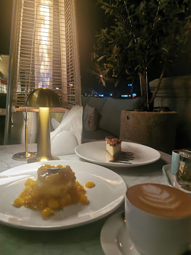 Comentarii opinii despre لي لي لاونج