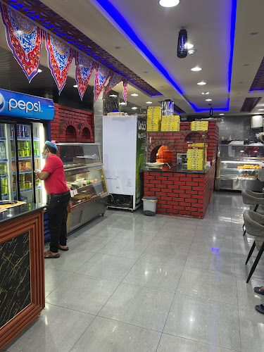 مطعم شاورما حار بارد - نجران