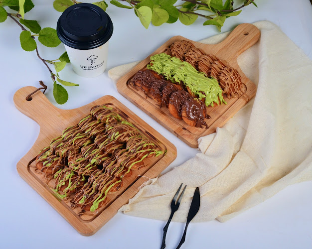 اب نورمل Up Normal - جدة