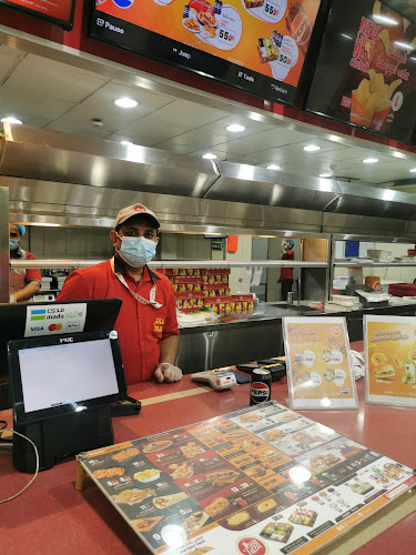 طازة بروستد | Taza Broasted‏ - الضيافة