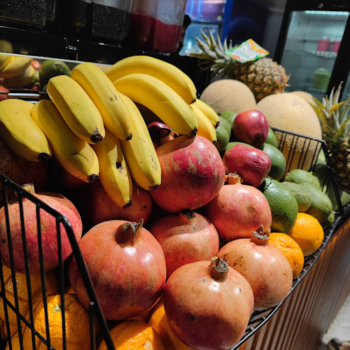 مركز شاطئ المارينا، كورنيش، جدة 67321