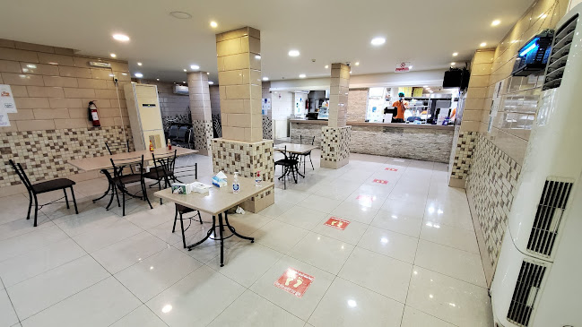 مطعم العريش المميز