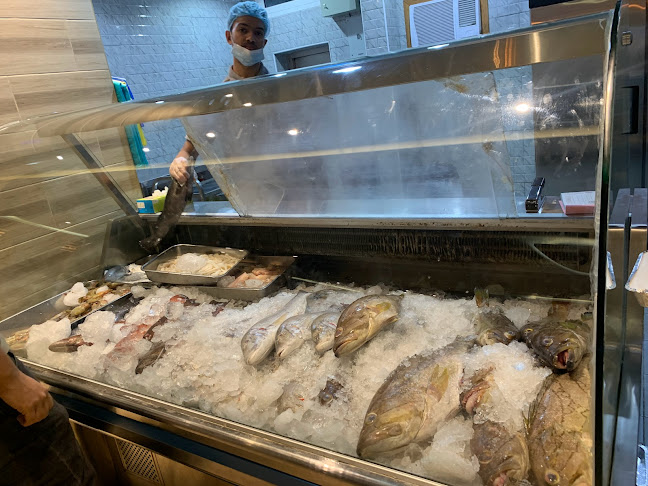 أسماك عمو رياض - الضيافة