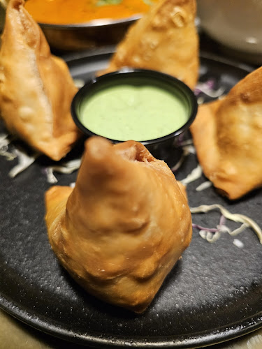 Opinii despre مطعم كاري ليف للأكلات الهندية în المدينة المنورة - الضيافة